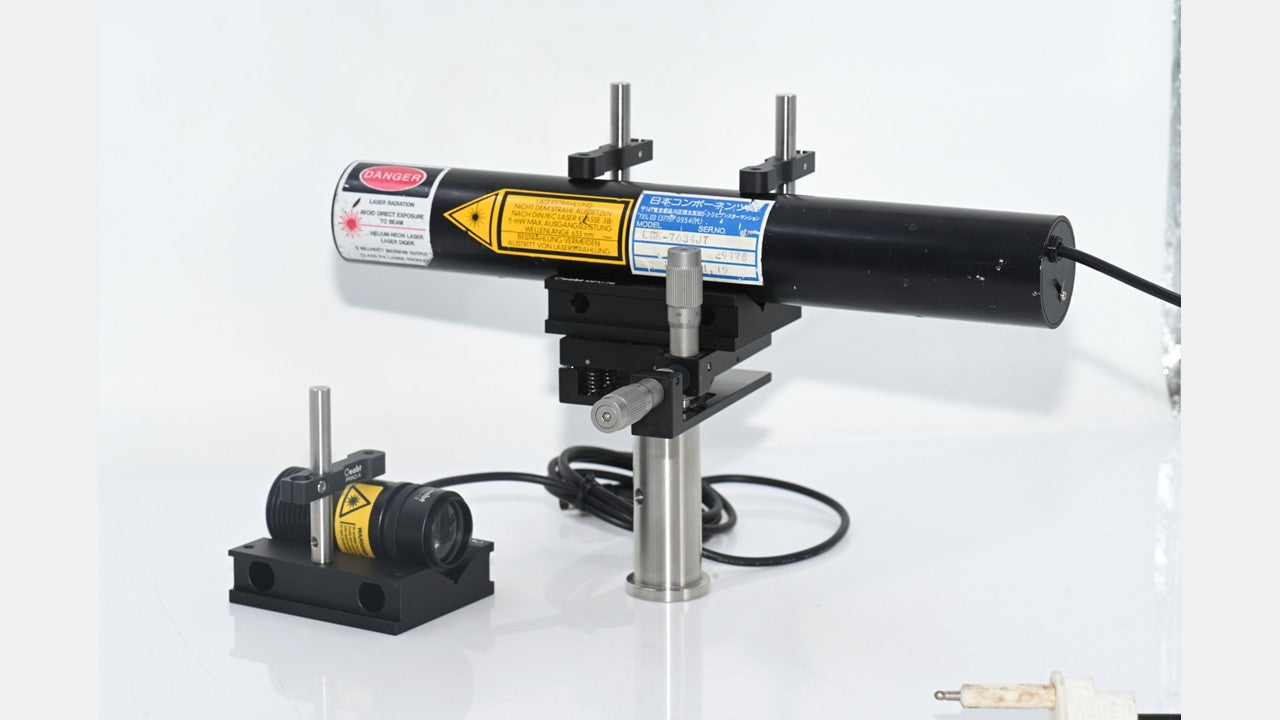 Post-Mountable V-Clamps